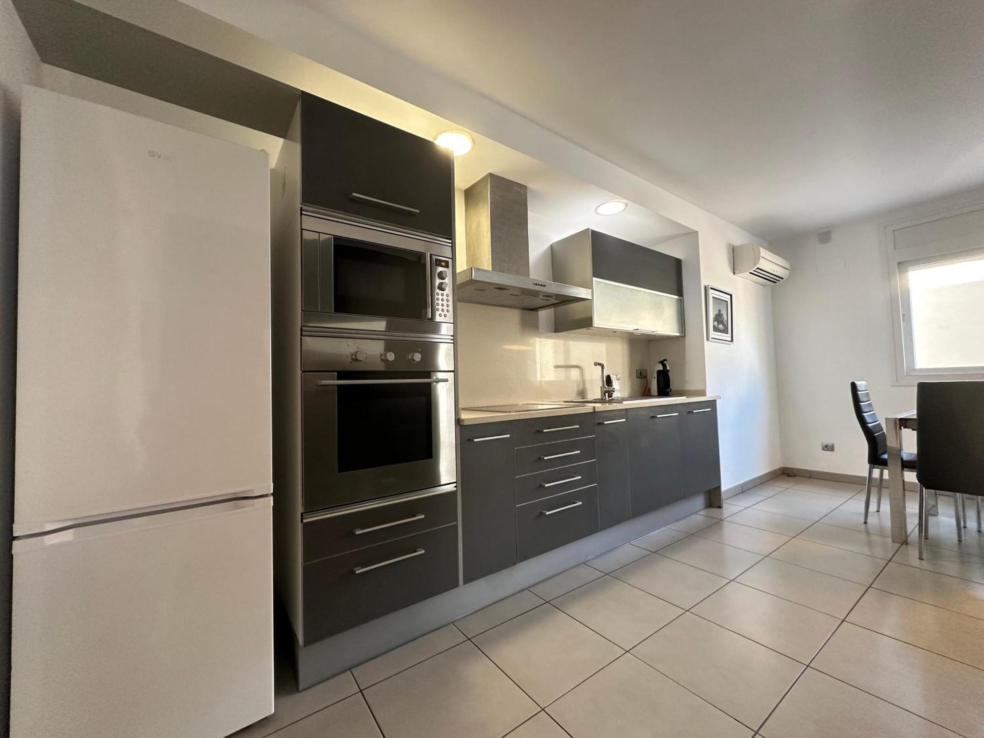 Agi Drugstore Apartments Roses Luaran gambar