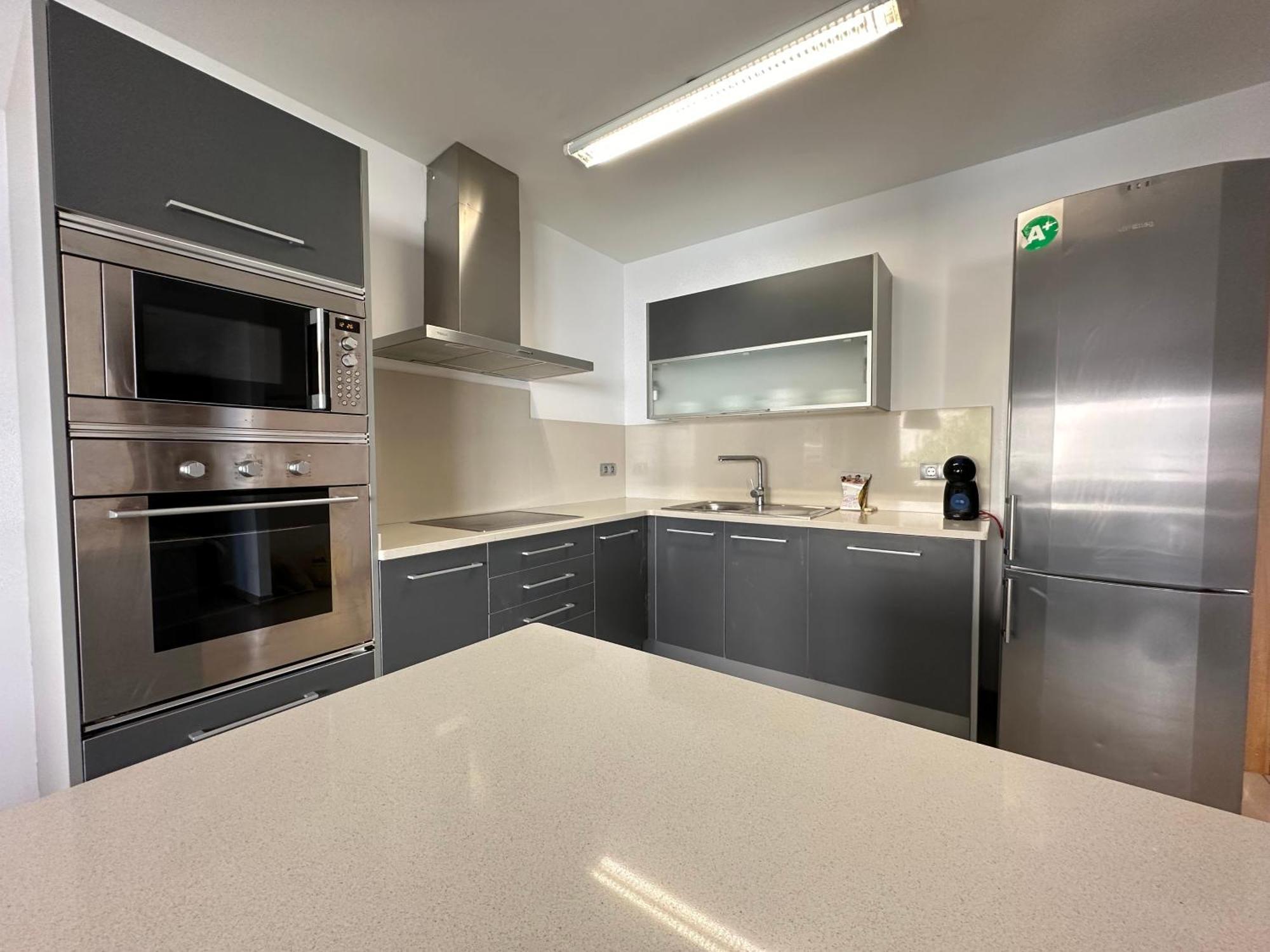 Agi Drugstore Apartments Roses Luaran gambar