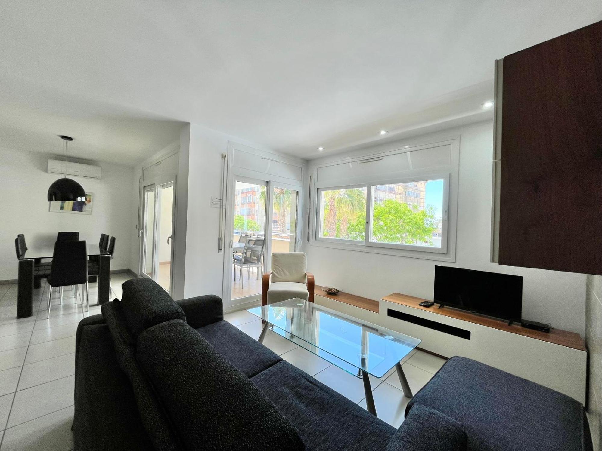 Agi Drugstore Apartments Roses Luaran gambar