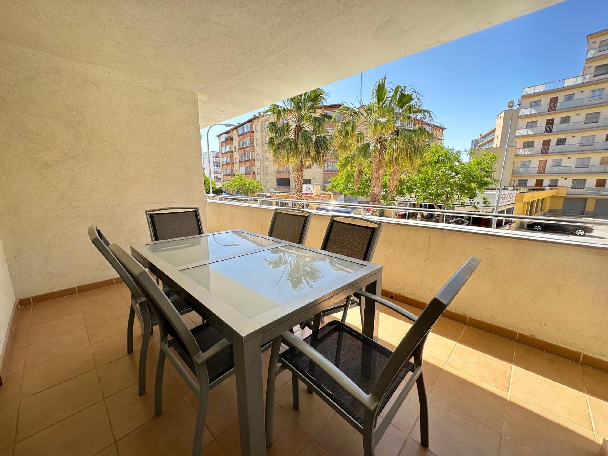 Agi Drugstore Apartments Roses Luaran gambar